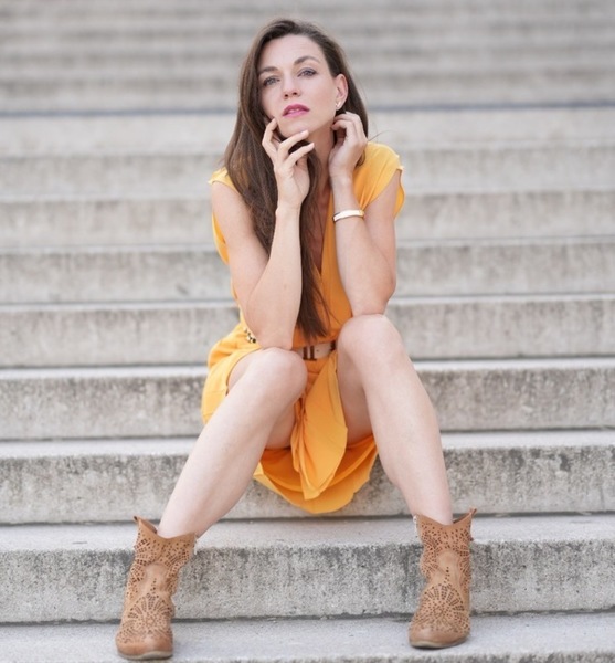 Natalia B. – Schauspiel Sedcard-Foto 2 bei JustInCast