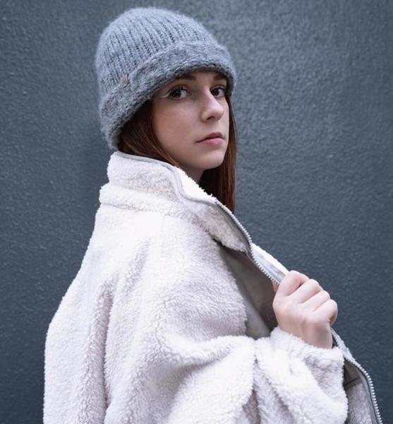 Lea K. – Schauspiel Sedcard-Foto 4 bei JustInCast