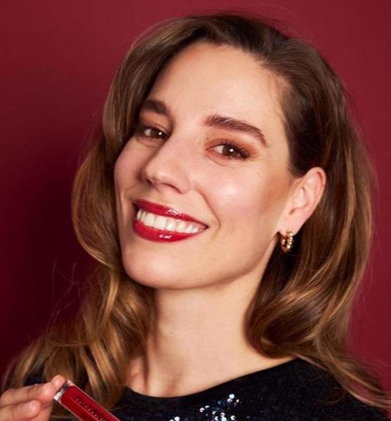 Lisa S. – Schauspiel Sedcard-Foto 5 bei JustInCast