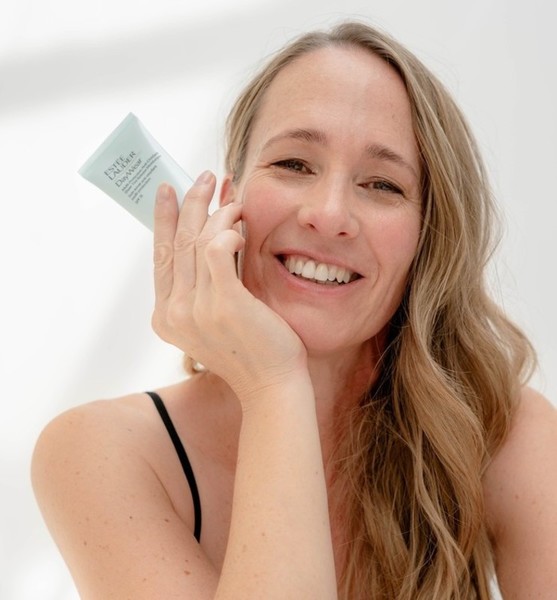 Melanie  R. – Schauspiel Sedcard-Foto 3 bei JustInCast