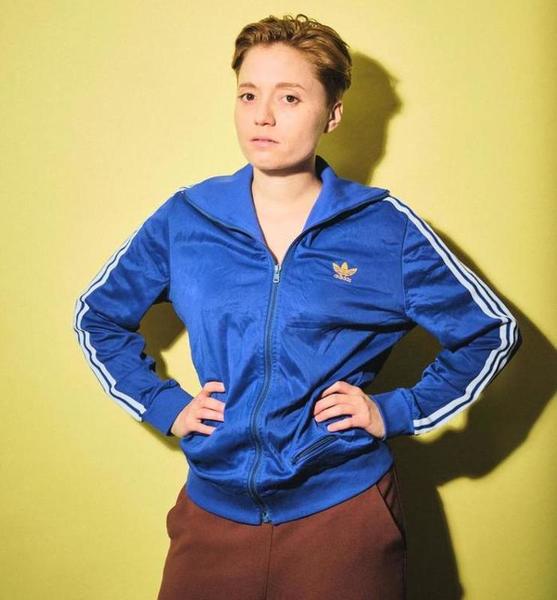 Nina W. – Schauspiel Sedcard-Foto 4 bei JustInCast