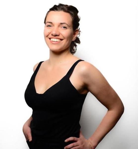 Lea Sophia G. – Schauspiel Sedcard-Foto 5 bei JustInCast