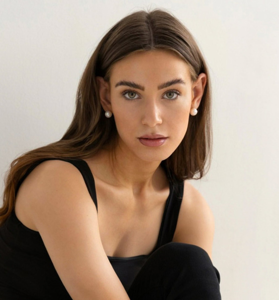 Alicia S. – Fashion Sedcard-Foto 4 bei JustInCast