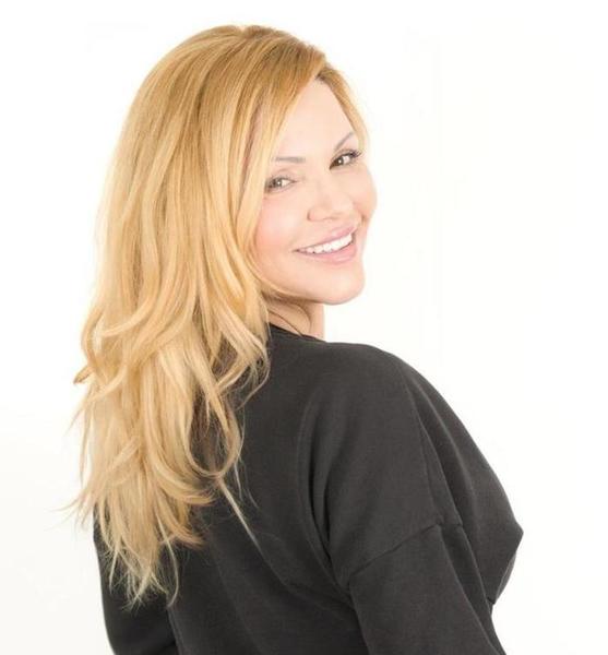 Jana W. – Schauspiel Sedcard-Foto 3 bei JustInCast