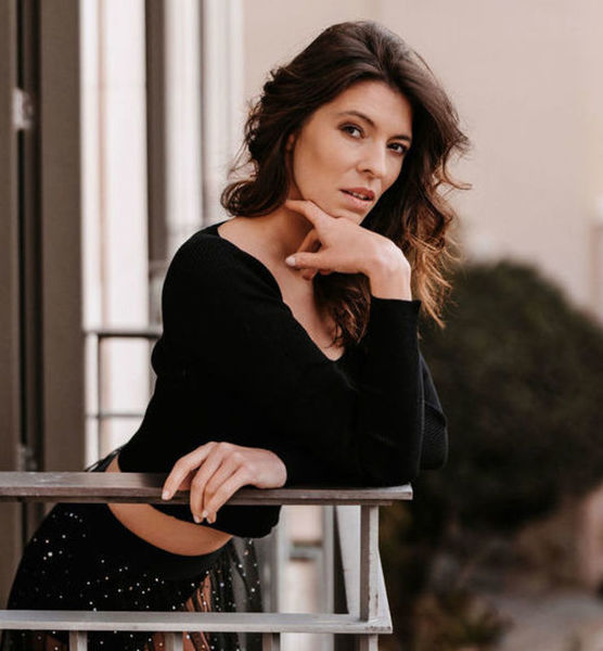 Eva S. – Fashion Sedcard-Foto 2 bei JustInCast