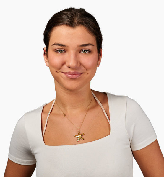 Martha G. – Real People Sedcard-Foto 2 bei JustInCast