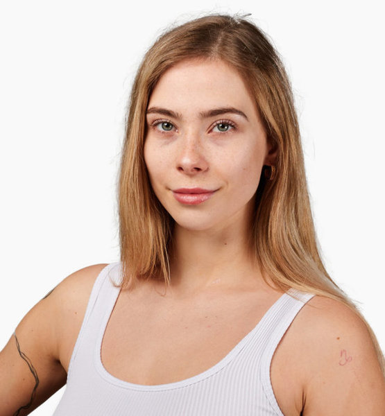 Anna Lena Bonifacia K. – Real People Sedcard-Foto 5 bei JustInCast