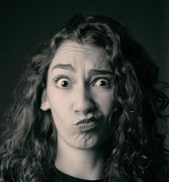 Sara K. – Schauspiel Sedcard-Foto 3 bei JustInCast