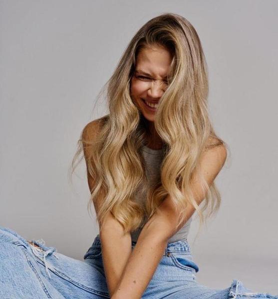 Jule K. – Fashion Sedcard-Foto 4 bei JustInCast