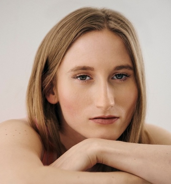 Shayenne T. – Schauspiel Sedcard-Foto 5 bei JustInCast