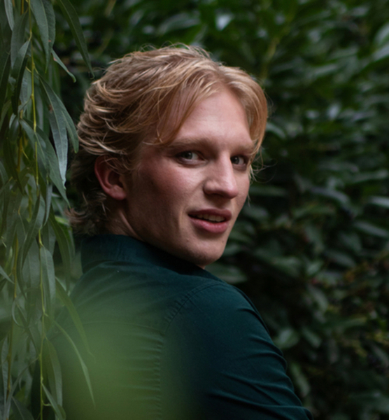 Oliver R. – Tanz Sedcard-Foto 2 bei JustInCast
