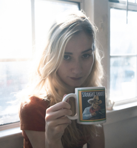 Jeanne Solange R. – Schauspiel Sedcard-Foto 4 bei JustInCast