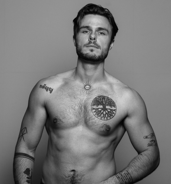 Leon W. – Fashion Sedcard-Foto 5 bei JustInCast
