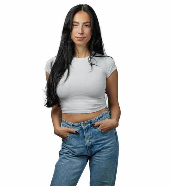 Leonie S. – Real People Sedcard-Foto 4 bei JustInCast
