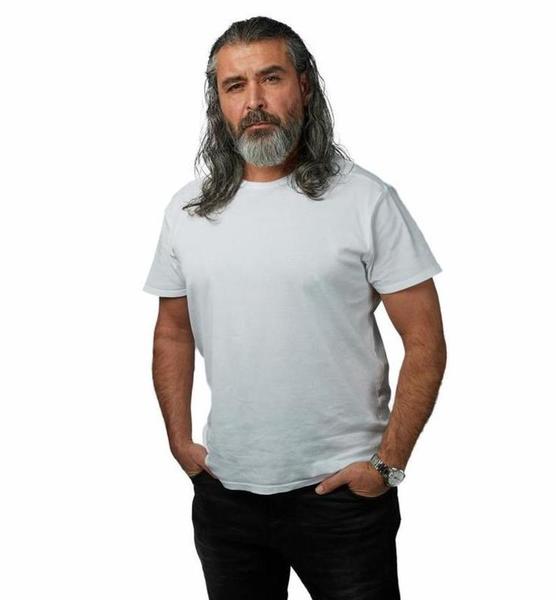 Tanju K. – Real People Sedcard-Foto 4 bei JustInCast