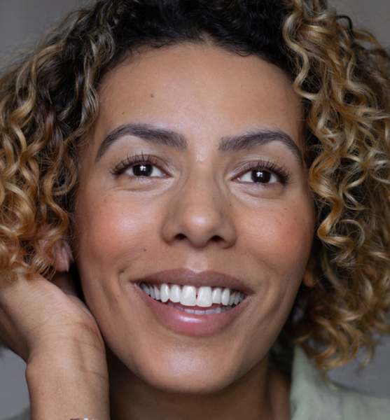 Lilly M. – Schauspiel Sedcard-Foto 2 bei JustInCast