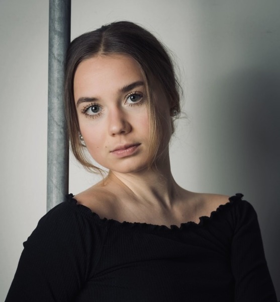 Marlene S. – Tanz Sedcard-Foto 2 bei JustInCast