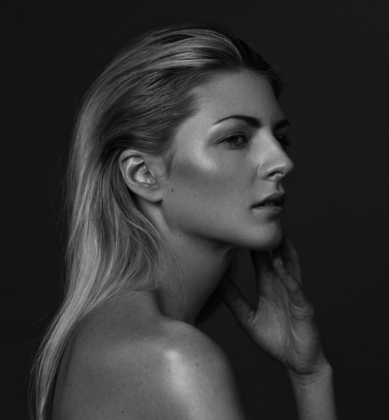 Deborah W. – Fashion Sedcard-Foto 2 bei JustInCast