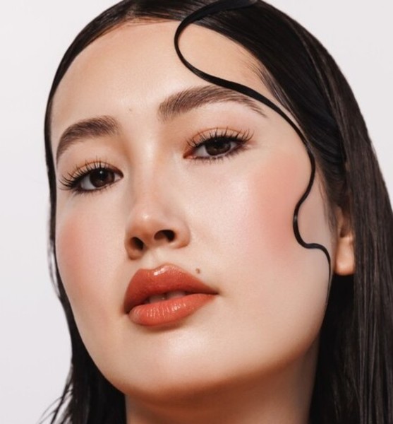 Dilara C. – Fashion Sedcard-Foto 2 bei JustInCast