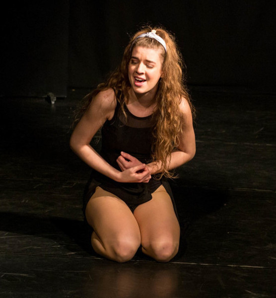 Sarah Z. – Schauspiel Sedcard-Foto 5 bei JustInCast