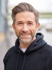 Sascha – Presenters & Hosts sedcard at JustInCast