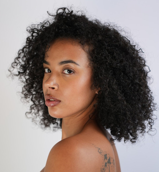 Santana H. – Fashion Sedcard-Foto 4 bei JustInCast