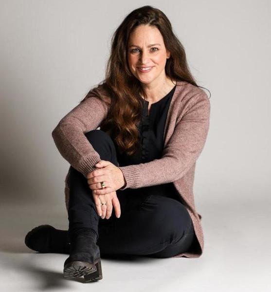 Martina L. – Schauspiel Sedcard-Foto 2 bei JustInCast