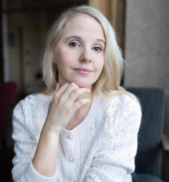 Leandra F. – Schauspiel Sedcard-Foto 3 bei JustInCast
