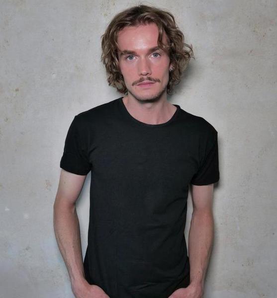 Maximilian D. – Schauspiel Sedcard-Foto 4 bei JustInCast