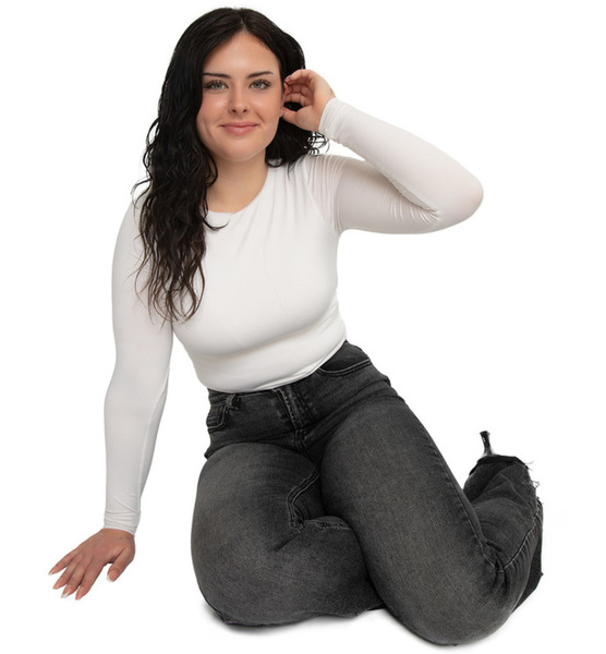 Nelly W. – Real People Sedcard-Foto 3 bei JustInCast