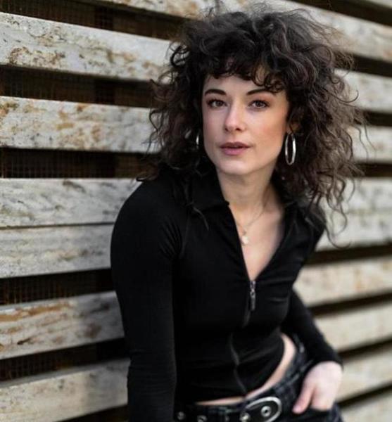 Jacqueline K. – Schauspiel Sedcard-Foto 4 bei JustInCast