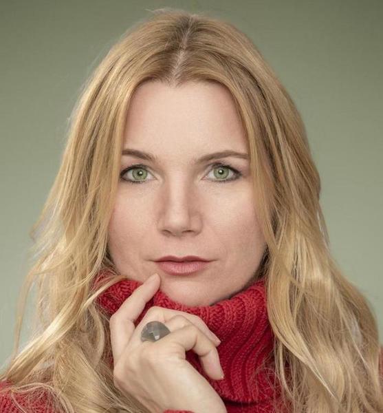 Sonja M. – Schauspiel Sedcard-Foto 6 bei JustInCast