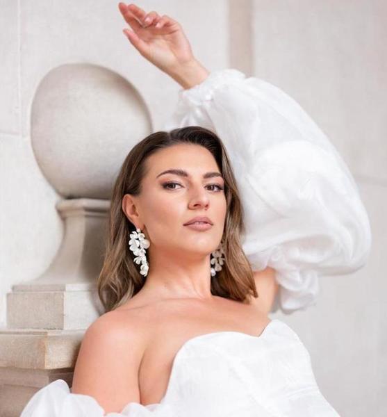 Antonia Sophia B. – Schauspiel Sedcard-Foto 9 bei JustInCast
