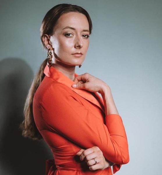 Jasmin G. – Schauspiel Sedcard-Foto 4 bei JustInCast