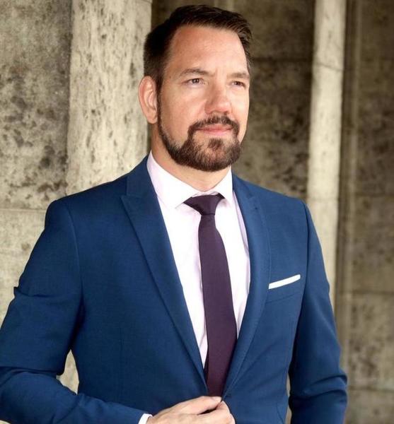 Frank S. – Schauspiel Sedcard-Foto 3 bei JustInCast