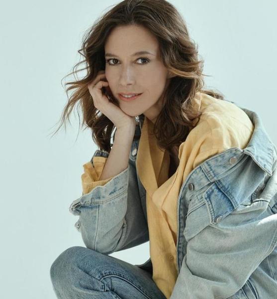 Martina K. – Fashion Sedcard-Foto 5 bei JustInCast