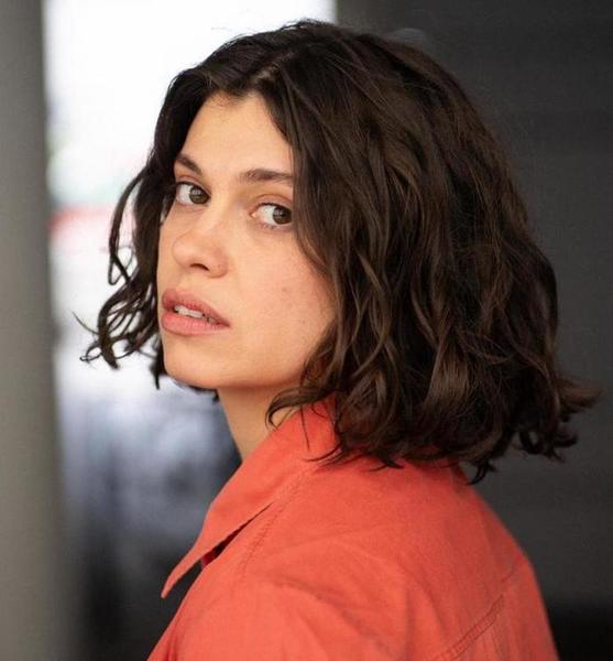 Violeta L. – Schauspiel Sedcard-Foto 6 bei JustInCast
