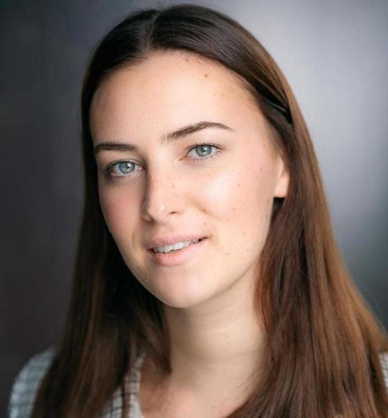 Hortense H. – Schauspiel Sedcard-Foto 4 bei JustInCast