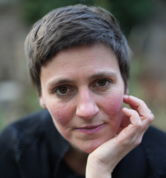 Klara  D. – Schauspiel Sedcard-Foto 3 bei JustInCast