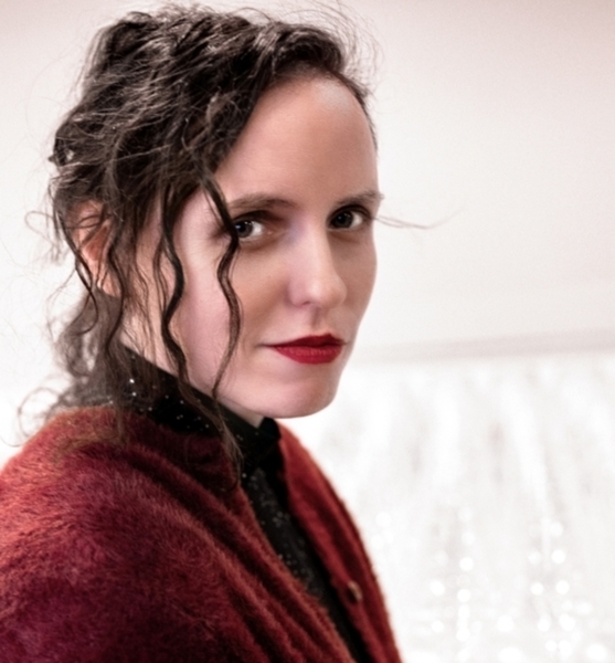 Susann S. – Schauspiel Sedcard-Foto 2 bei JustInCast