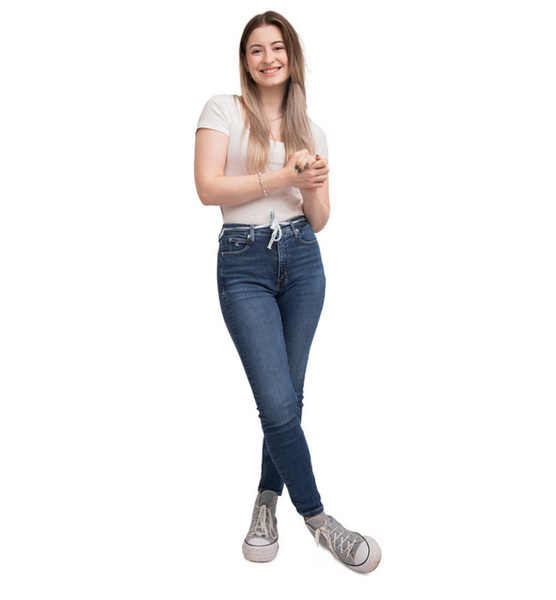 Lisa Emelie W. – Real People Sedcard-Foto 3 bei JustInCast