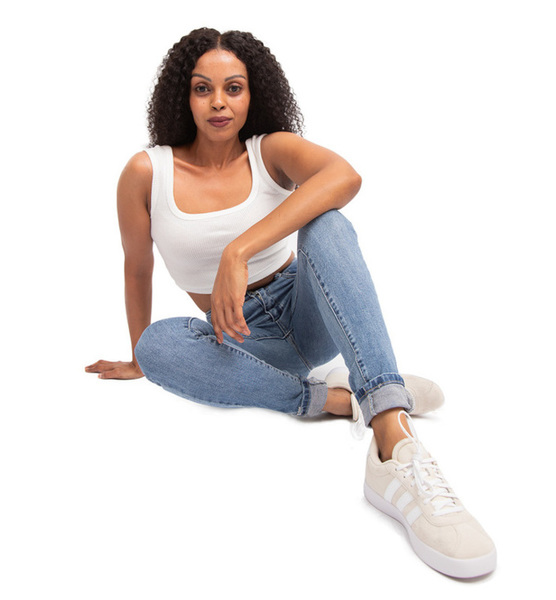 Mirjam I. – Fashion Sedcard-Foto 4 bei JustInCast