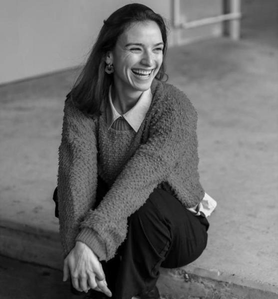 Michelle W. – Schauspiel Sedcard-Foto 3 bei JustInCast