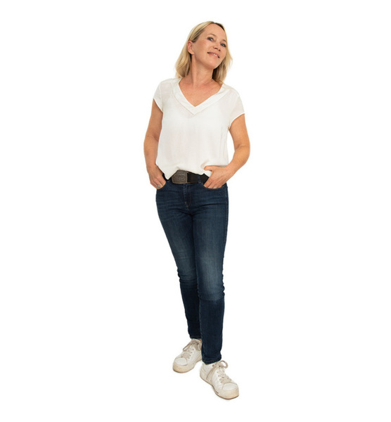 Constance A. – Real People Sedcard-Foto 3 bei JustInCast
