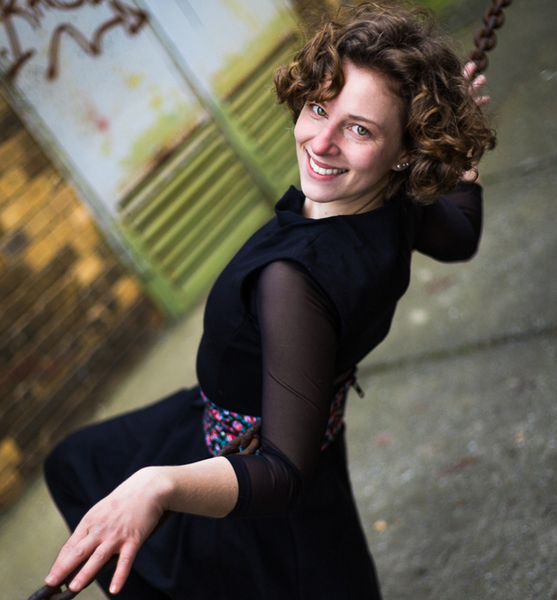 Therese B. – Tanz Sedcard-Foto 4 bei JustInCast
