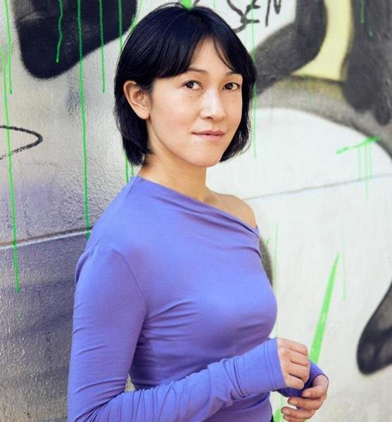 Thuy-Van T. – Schauspiel Sedcard-Foto 5 bei JustInCast