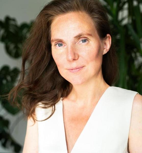 Johanna B. – Schauspiel Sedcard-Foto 5 bei JustInCast