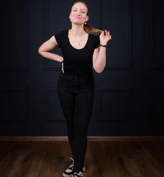 Sabine T. – Schauspiel Sedcard-Foto 5 bei JustInCast