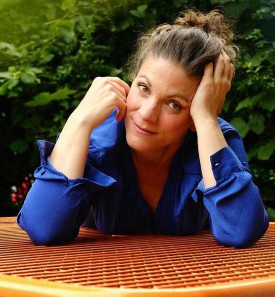 Andrea z. – Schauspiel Sedcard-Foto 5 bei JustInCast