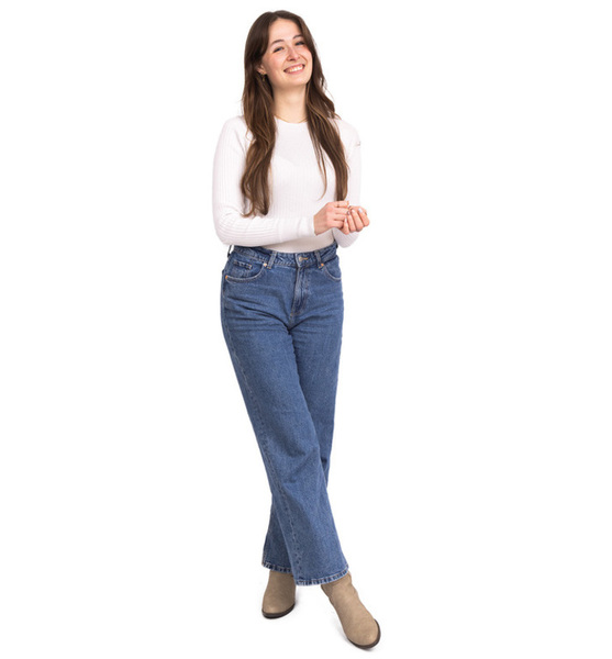 Dana H. – Real People Sedcard-Foto 3 bei JustInCast